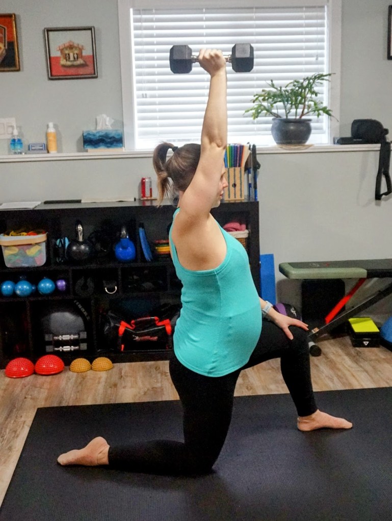 Half Kneeling Shoulder Press 30 weeks pregnant.
